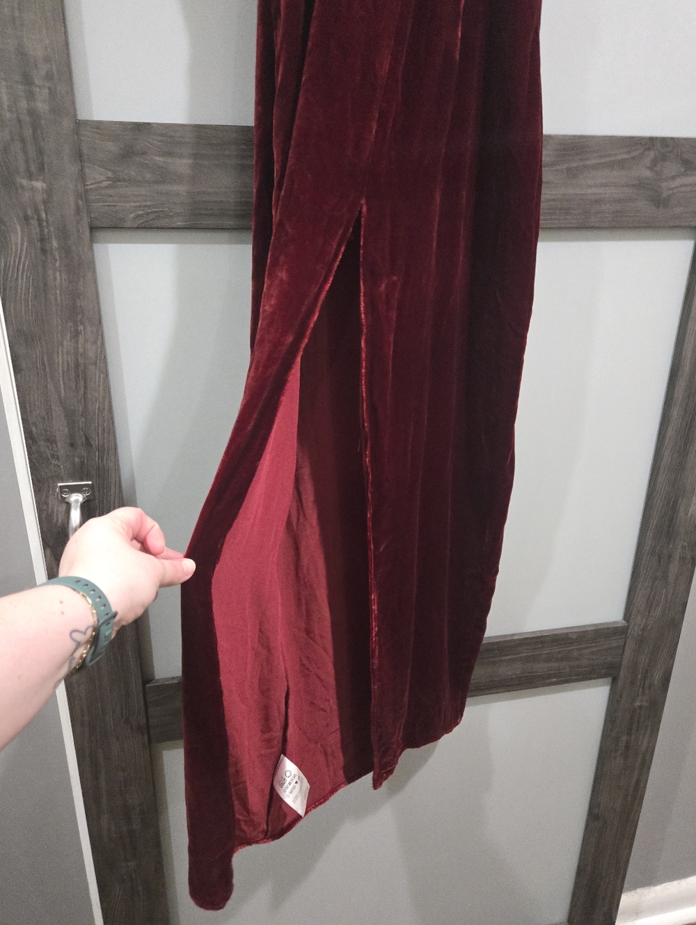 Reformation Pennington Dress Red Velvet Size 6 **read Description - Picture 10 of 11